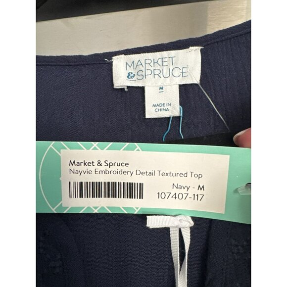 Market & Spruce Embroidery Sleeveless Top Medium Navy Blue NWT Stitch Fix - Picture 2 of 5